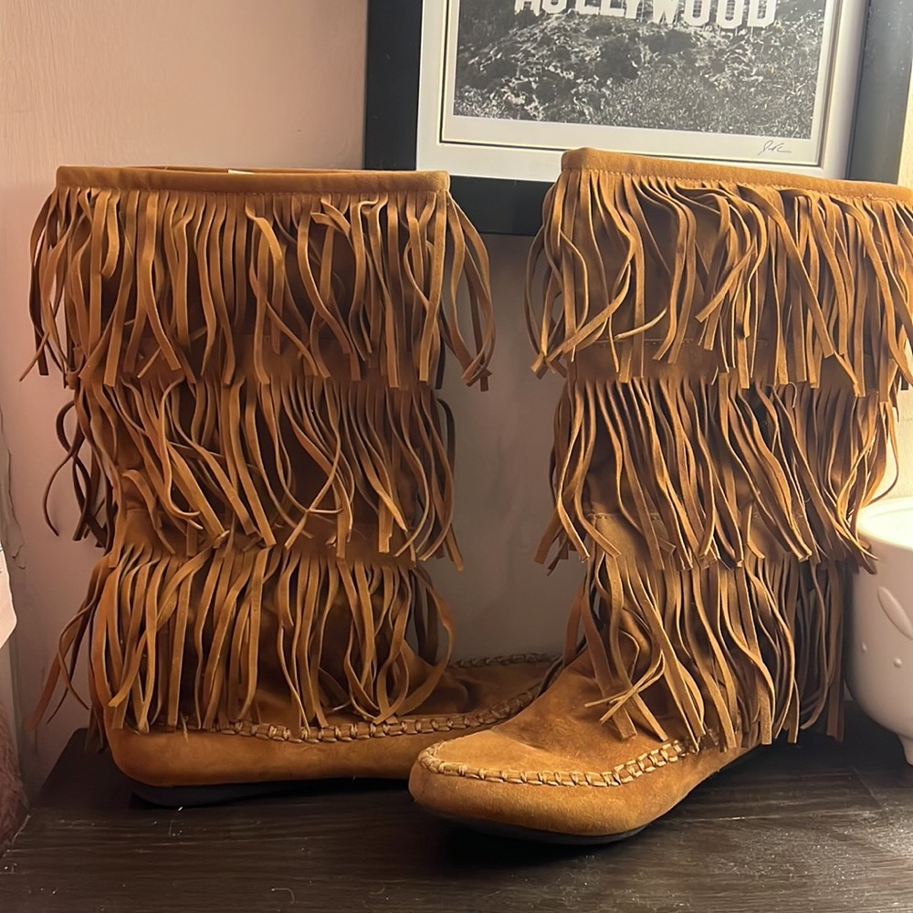 3 layer Fringe moccasin boots Size: 8